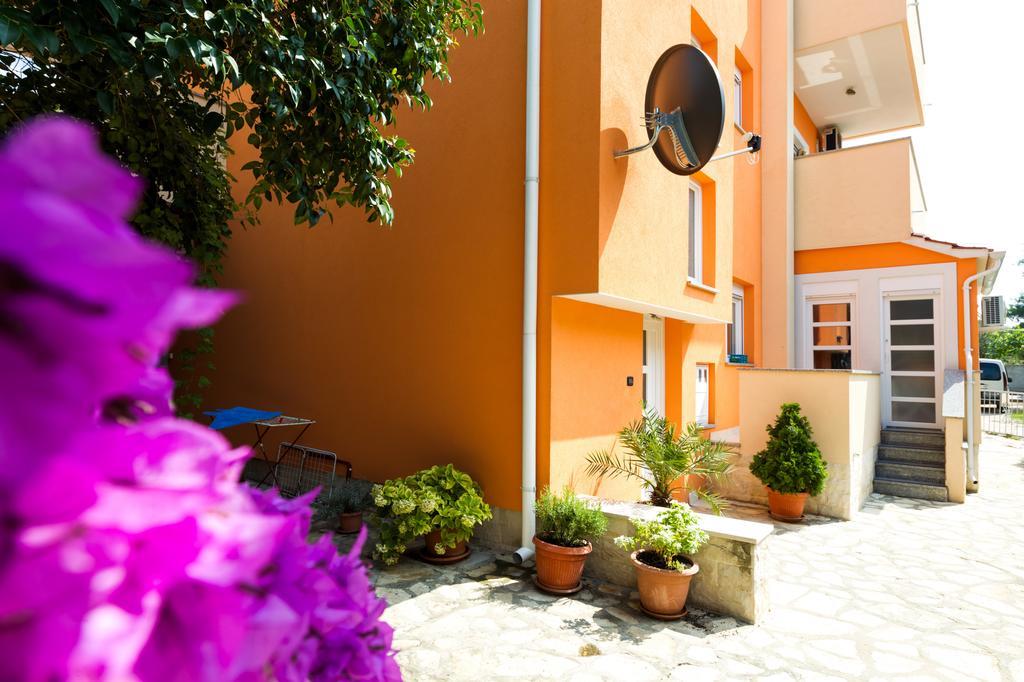 Apartments Villa Orange Zadar Exterior foto